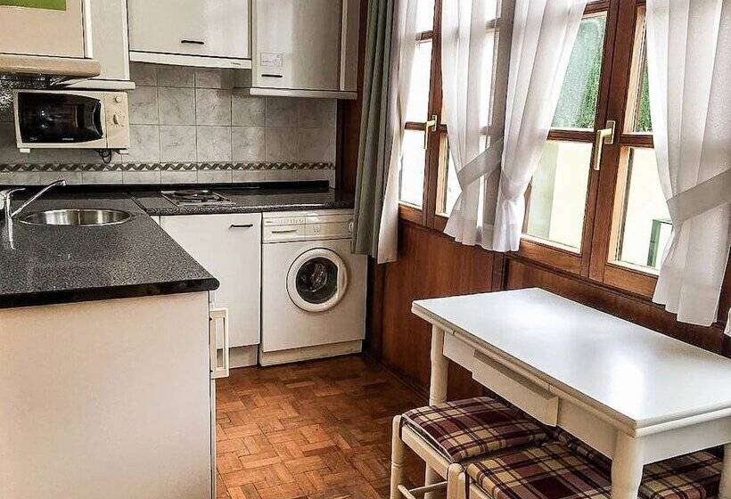 스탠다드 스튜디오, Puerto De Llanes