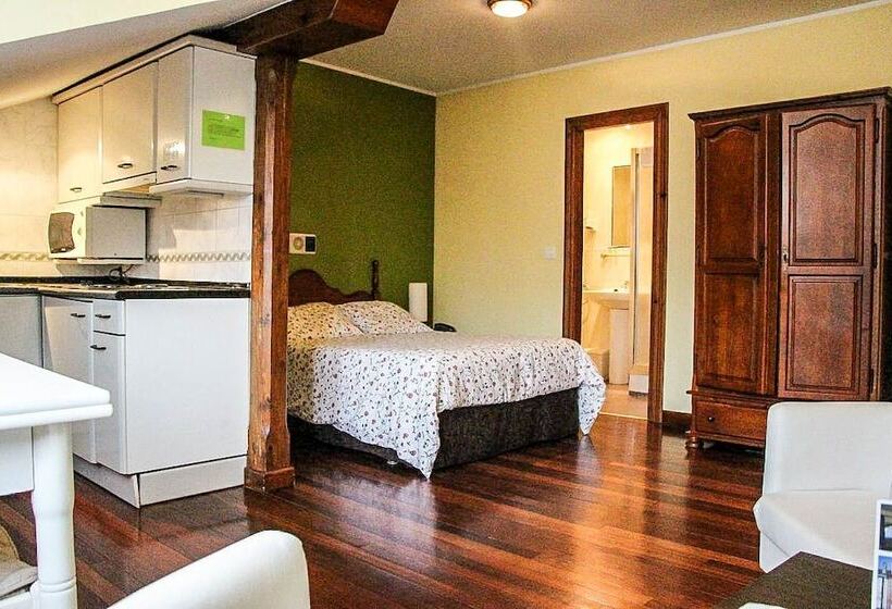 스탠다드 스튜디오, Puerto De Llanes