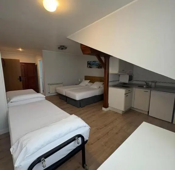 Perhestudio, Puerto De Llanes