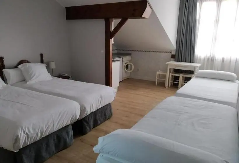 Perhestudio, Puerto De Llanes