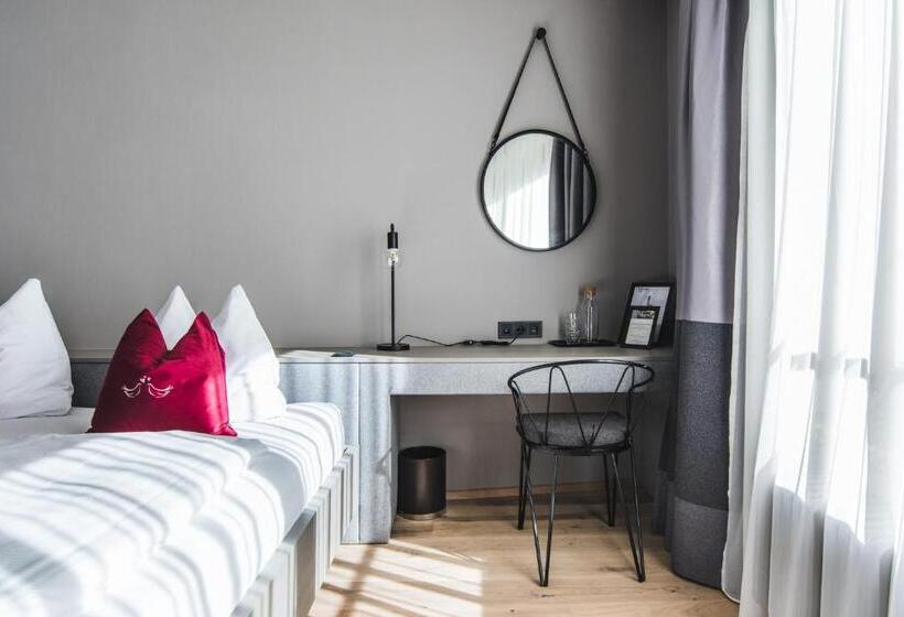 اتاق سوپریور سه تخته, Altstadthotel Weisse Taube