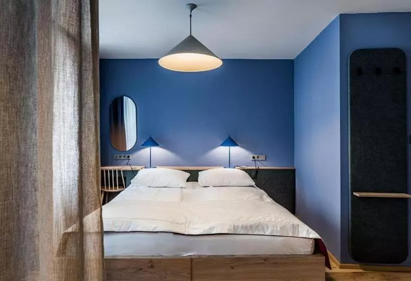 プレミアムトリプルルーム, Altstadthotel Weisse Taube