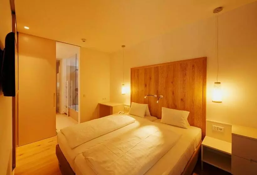 スイート, Amerika Holzer Hotel & Resort
