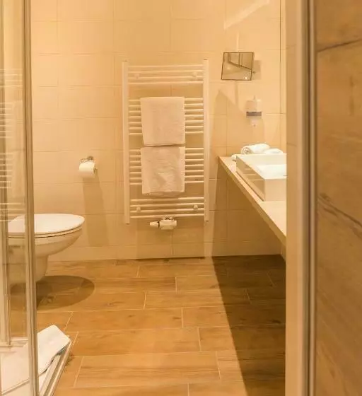 バルコニー付きスーペリアルーム, Familiengut Hotel Burgstaller