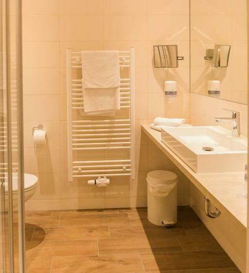 غرفة سوبيريور مزودة بشرفة, Familiengut Hotel Burgstaller