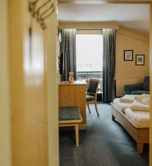 バルコニー付きスーペリアルーム, Familiengut Hotel Burgstaller