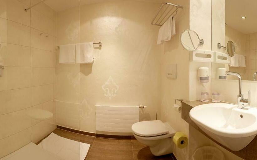 غرفة سوبيريور مزودة بشرفة, Familiengut Hotel Burgstaller