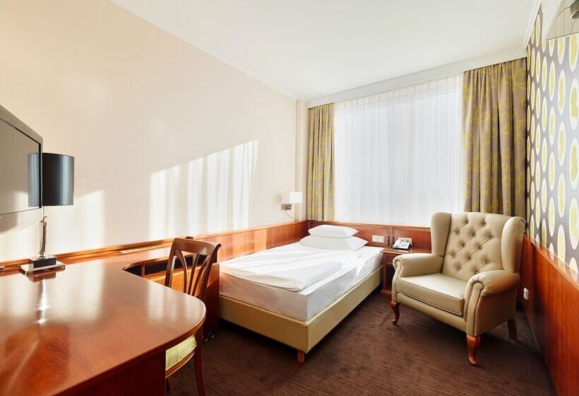 اتاق استاندارد یک نفره, Am Parkring