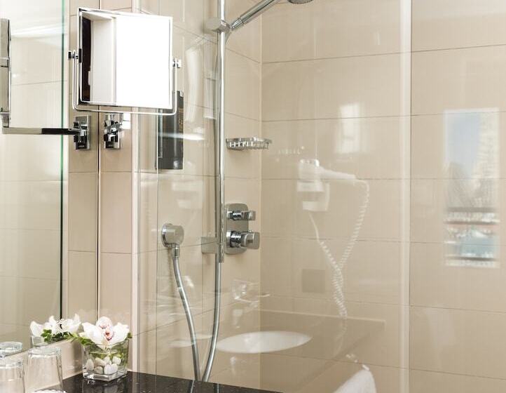 سوئیت با چشم‌انداز, Am Parkring