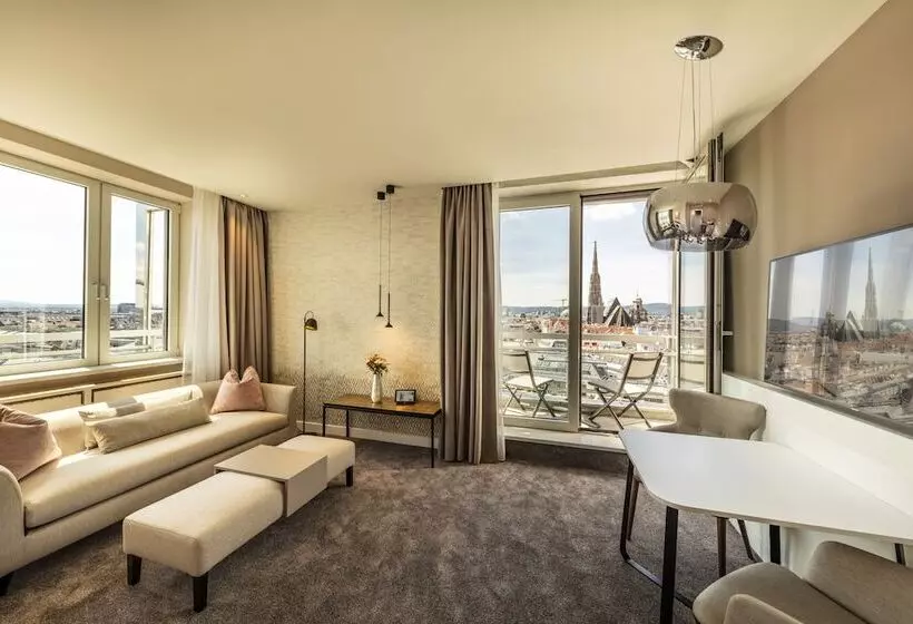 Suite amb Vistes, Am Parkring