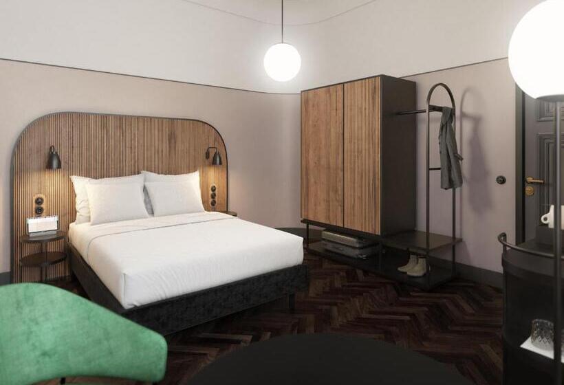 سوییت جونیور, Astoria Wien