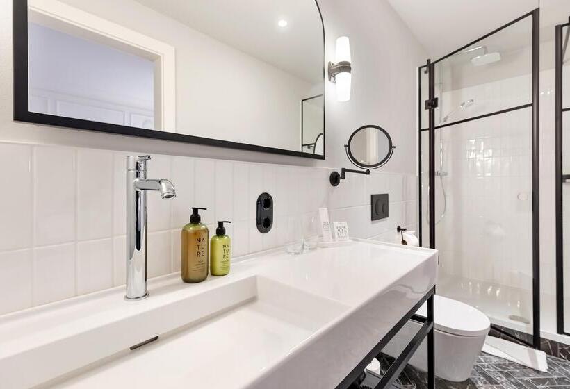 اتاق کلاسیک یک تخته, Astoria Wien