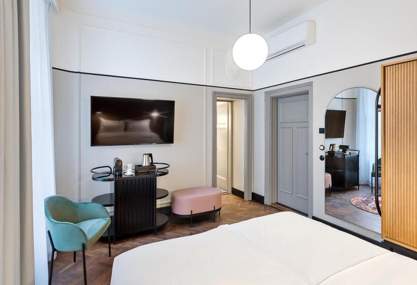 اتاق سوپریور, Astoria Wien