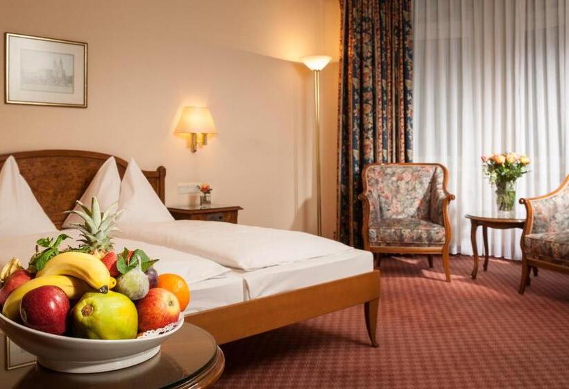 اتاق راحتی, City Central