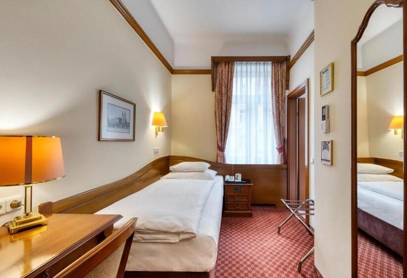 اتاق استاندارد یک نفره, City Central