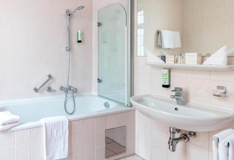 اتاق خانوادگی, City Central