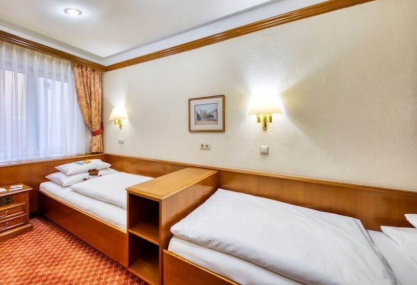 اتاق خانوادگی, City Central