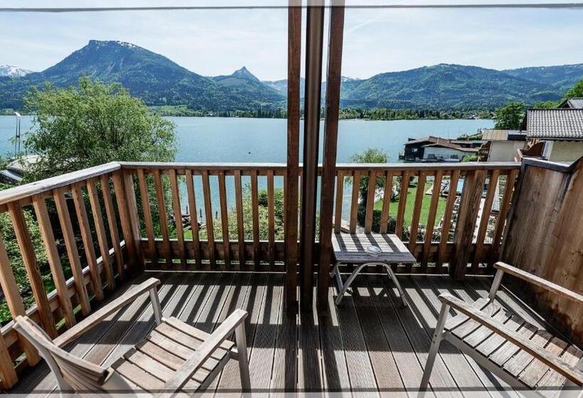 غرفة ديلوكس مطلة على البحيرة, Cortisen Am See   Adults Only