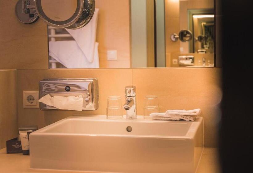 Номер Стандарт, Enzian   Adults Only