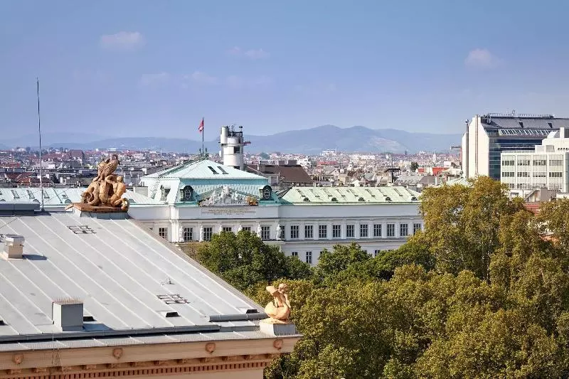 مجموعه ویستا شهر, Imperial, A Luxury Collection Hotel, Vienna