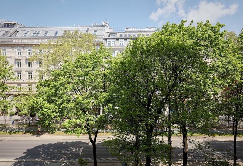 مجموعه ویستا شهر, Imperial, A Luxury Collection Hotel, Vienna