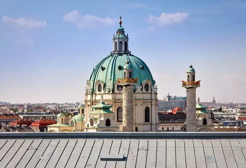 مجموعه ویستا شهر, Imperial, A Luxury Collection Hotel, Vienna