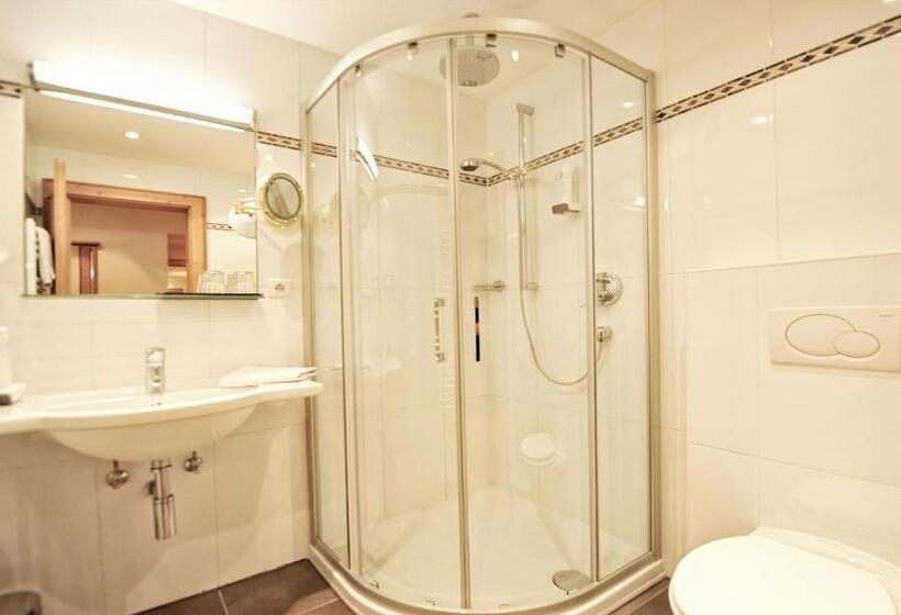 סוויטה, Königsblick By Keyone