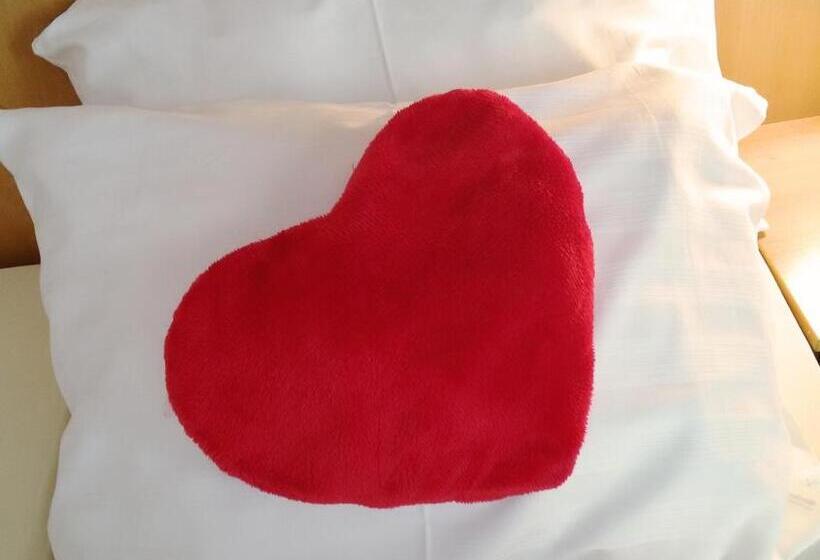 جناح مطلّ علي الجبل, Liebesnesterl Bergwirt   Boutique