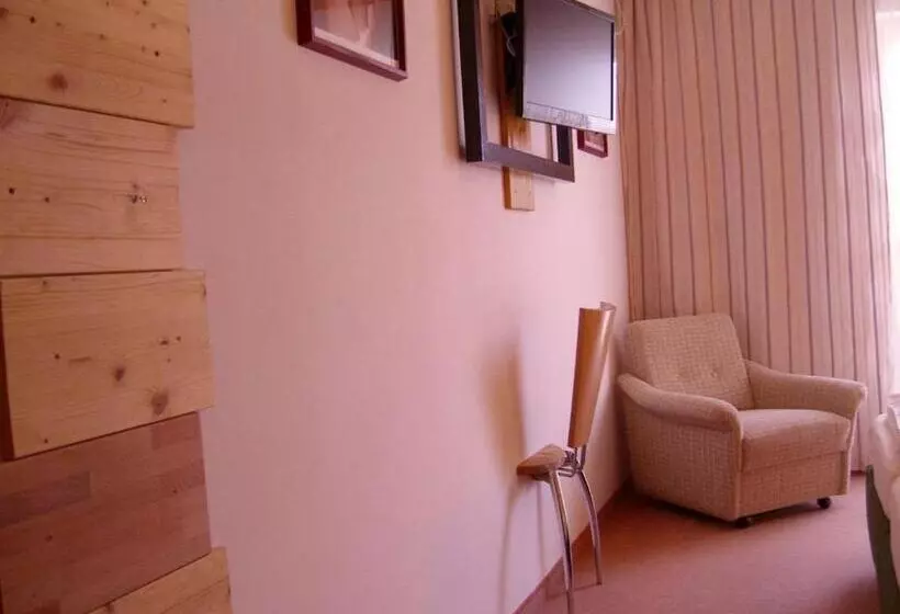 Standard-huone Parveke, Liebesnesterl Bergwirt   Boutique