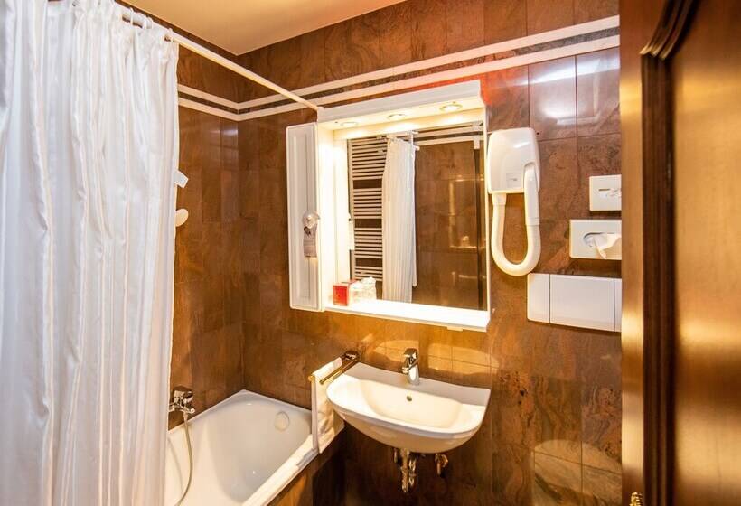 Номер Стандарт Индивидуальный, Palais Porcia