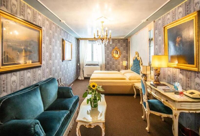 Номер бизнес-класса, Palais Porcia