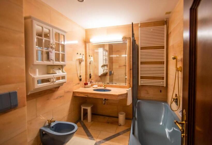 Номер бизнес-класса, Palais Porcia