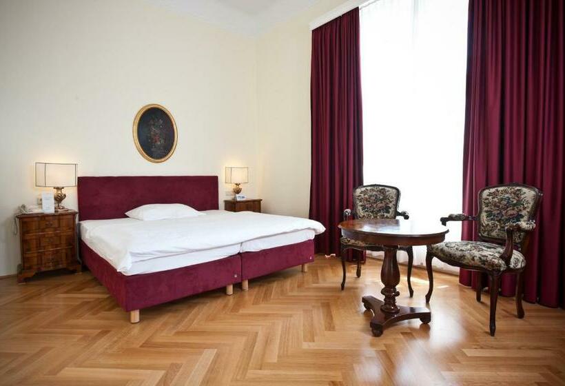 اتاق استاندارد, Regina