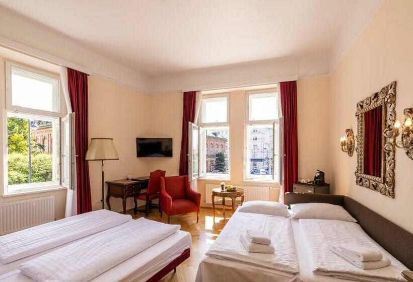 اتاق سوپریور, Regina