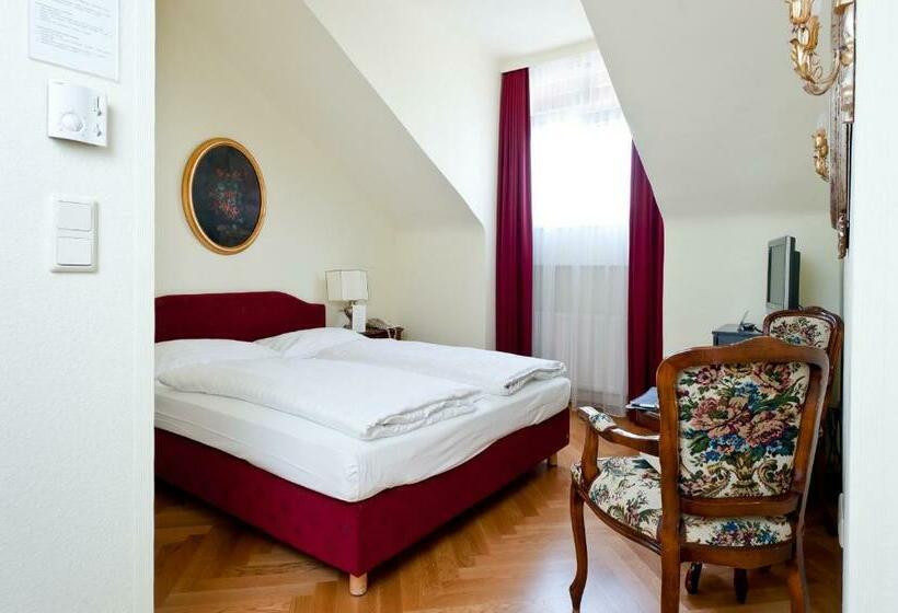 اتاق استاندارد یک نفره, Regina