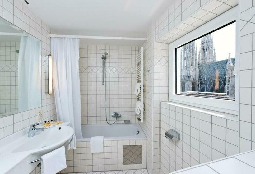 اتاق استاندارد یک نفره, Regina