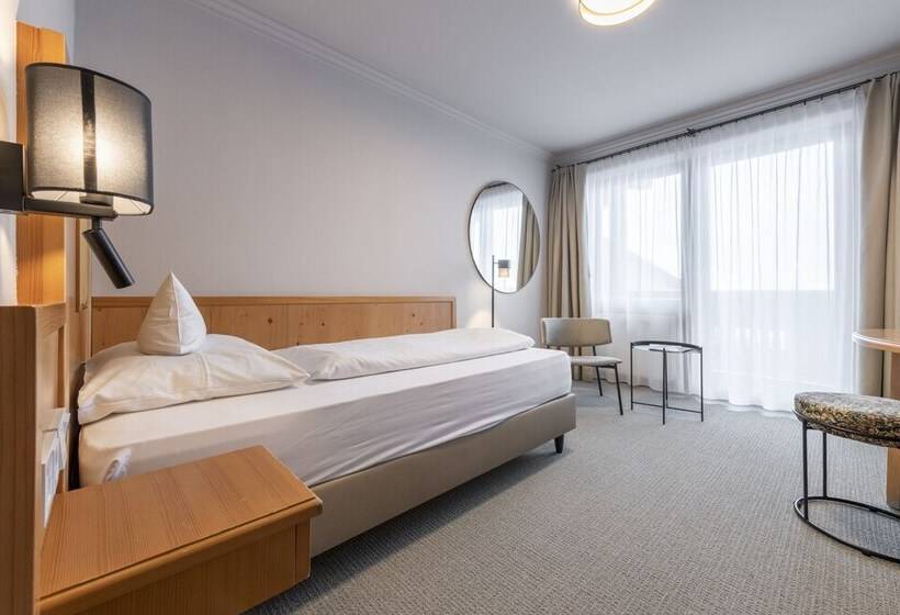 Habitación Estàndard Individual, Jakob