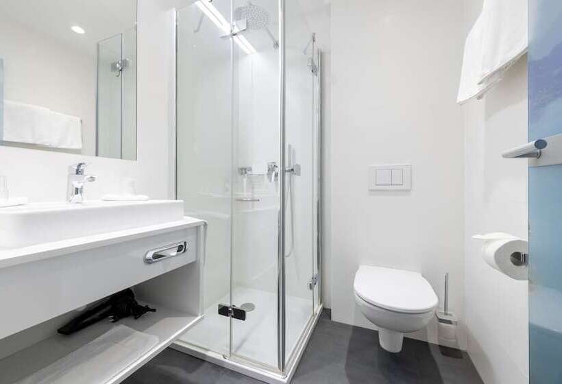 Habitació Estàndard, Jakob