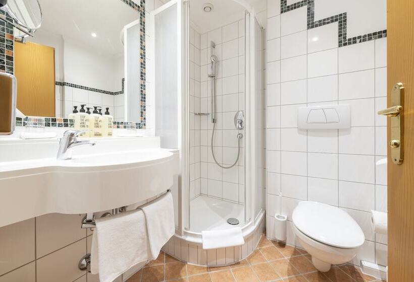 Habitació Estàndard, Jakob