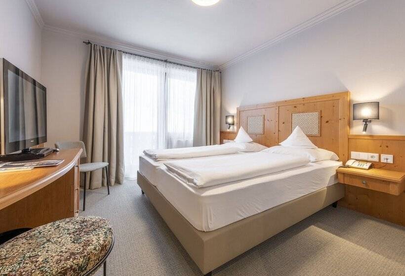 Habitació Estàndard, Jakob