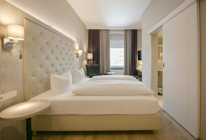 חדר קומפורט, Sailer