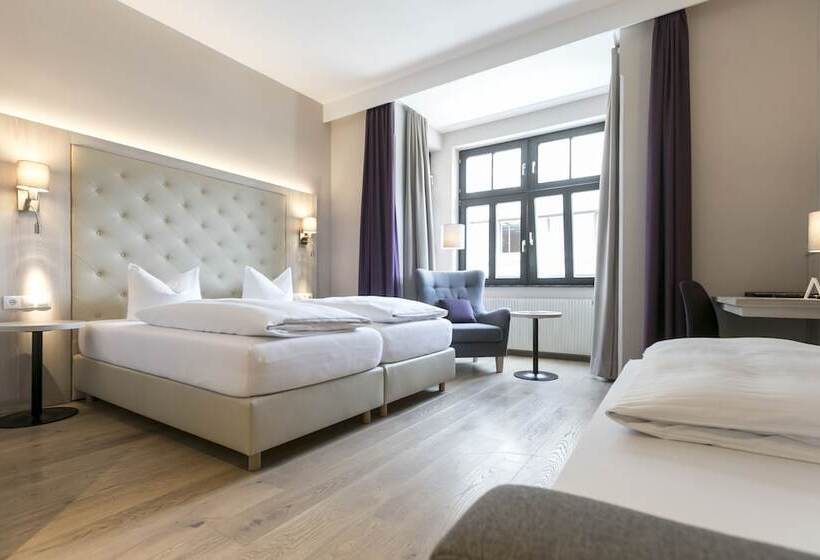 Quarto Triplo Comfort, Sailer