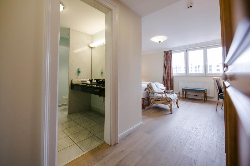 高级大房间, Sailer