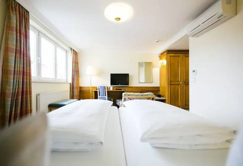 חדר קלאסי, Sailer