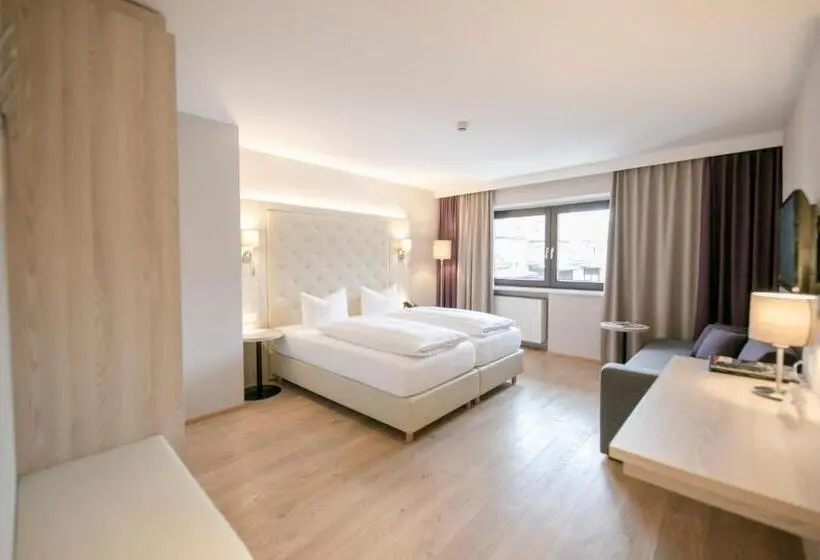 חדר אקונומי, Sailer