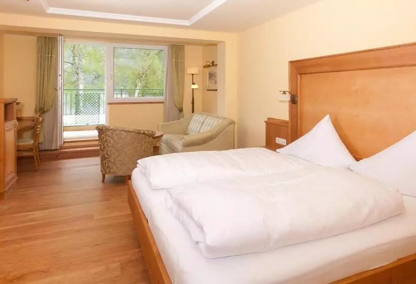Superior room with lake view, Seevilla Altaussee