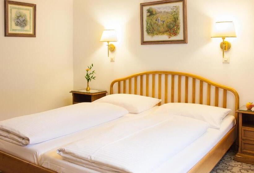 バルコニー付きスタンダードルーム, St. Georg