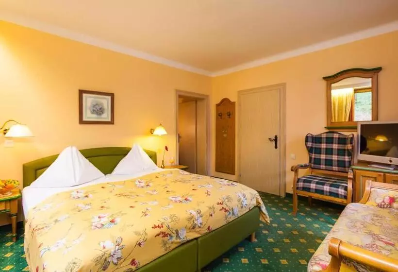 2 Bedroom Suite with Balcony, St. Georg