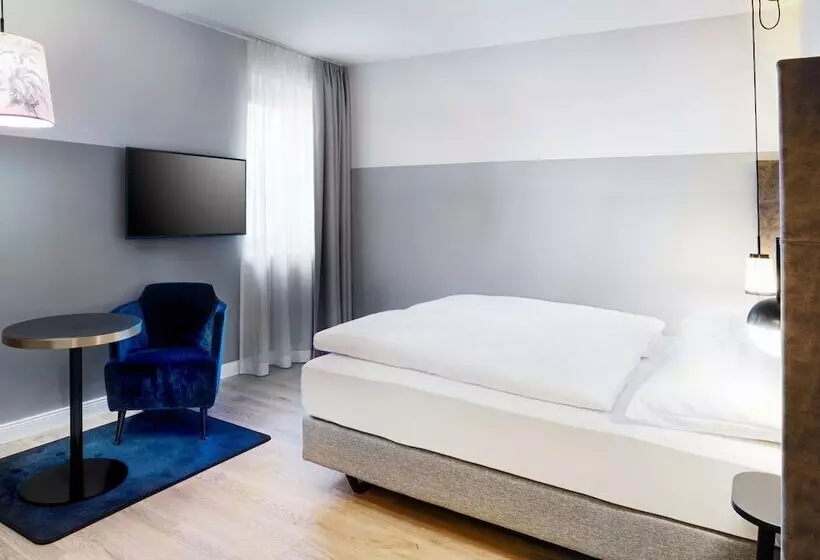 اتاق اکونومی, Stage 12 Hotel By Penz