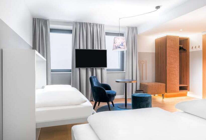 스탠다드 트리플 룸, Stage 12 Hotel By Penz